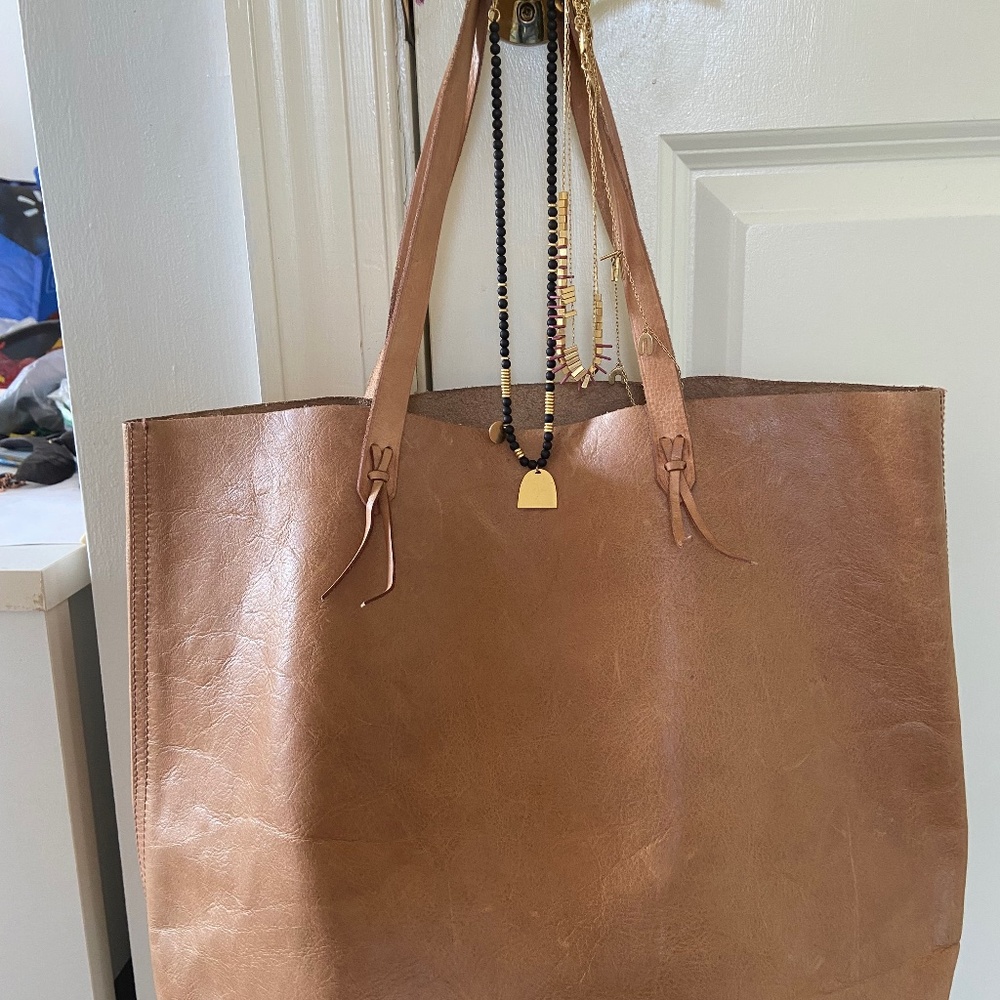 Made well bundle- large leather tote and 4 new necklaces